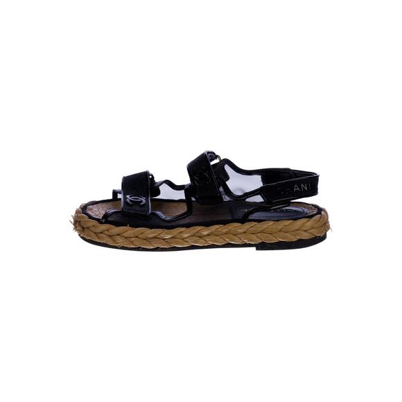 ❤️Chanel 2022 Interlocking CC Logo Dad Sandals❤️